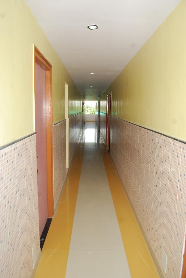 Hotel Utsav Shirdi Zewnętrze zdjęcie