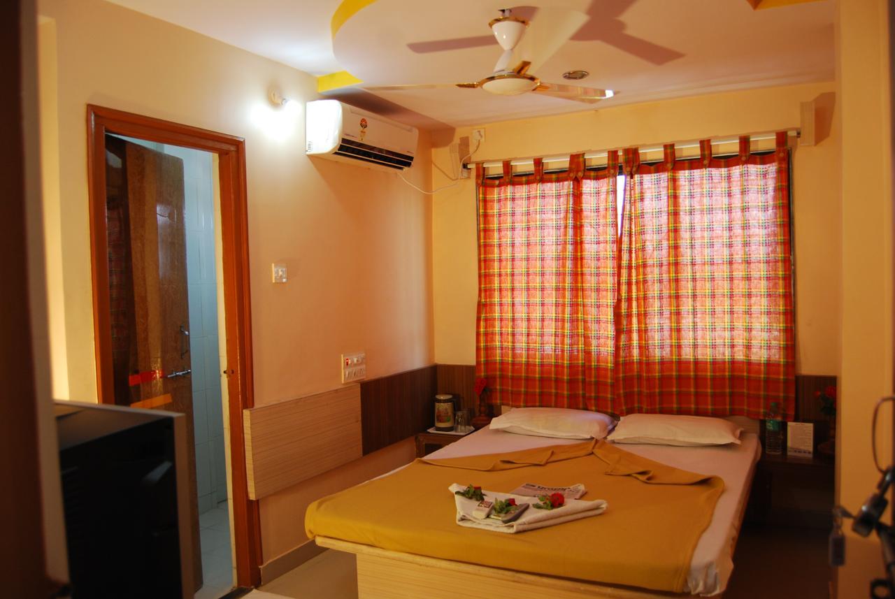 Hotel Utsav Shirdi Zewnętrze zdjęcie