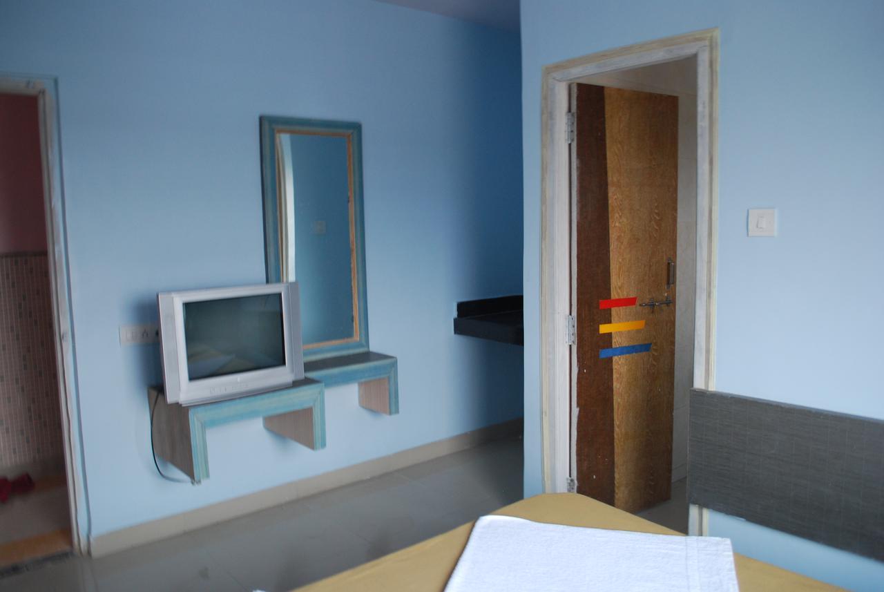 Hotel Utsav Shirdi Zewnętrze zdjęcie